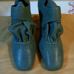 Gray Vero Cuoio/Nina Ricci Italian shoes